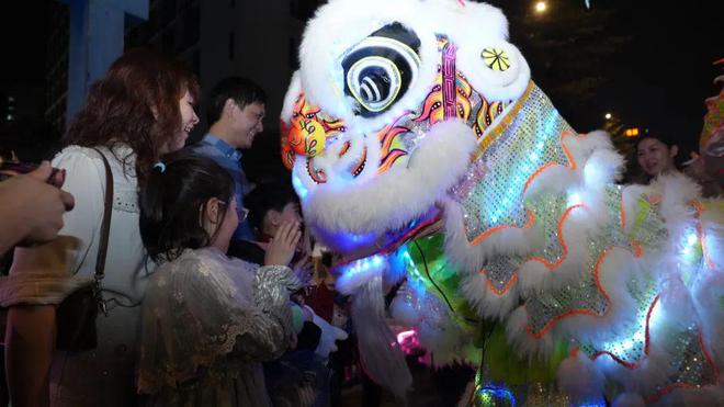 海桂城金融公园感受“北方”飘雪开元棋牌约约约！跨年夜相约南(图1)