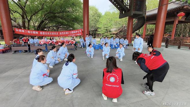 业致敬白衣天使凝聚社会温情开元棋牌app沈阳爱心企
