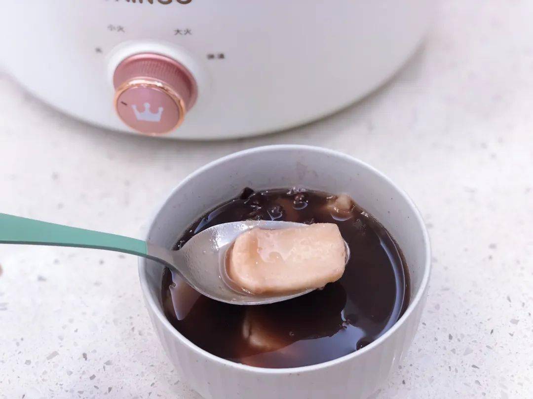 、焗、煎、烤、炒、烙样样精通轻松满足你的味蕾!开元棋牌试玩超实用的多功能电煮锅~涮、焖、煮(图3) 、焗、煎、烤、炒、烙样样精通轻松满足你的味蕾!开元棋牌试玩超实用的多功能电煮锅~涮、焖、煮(图3)